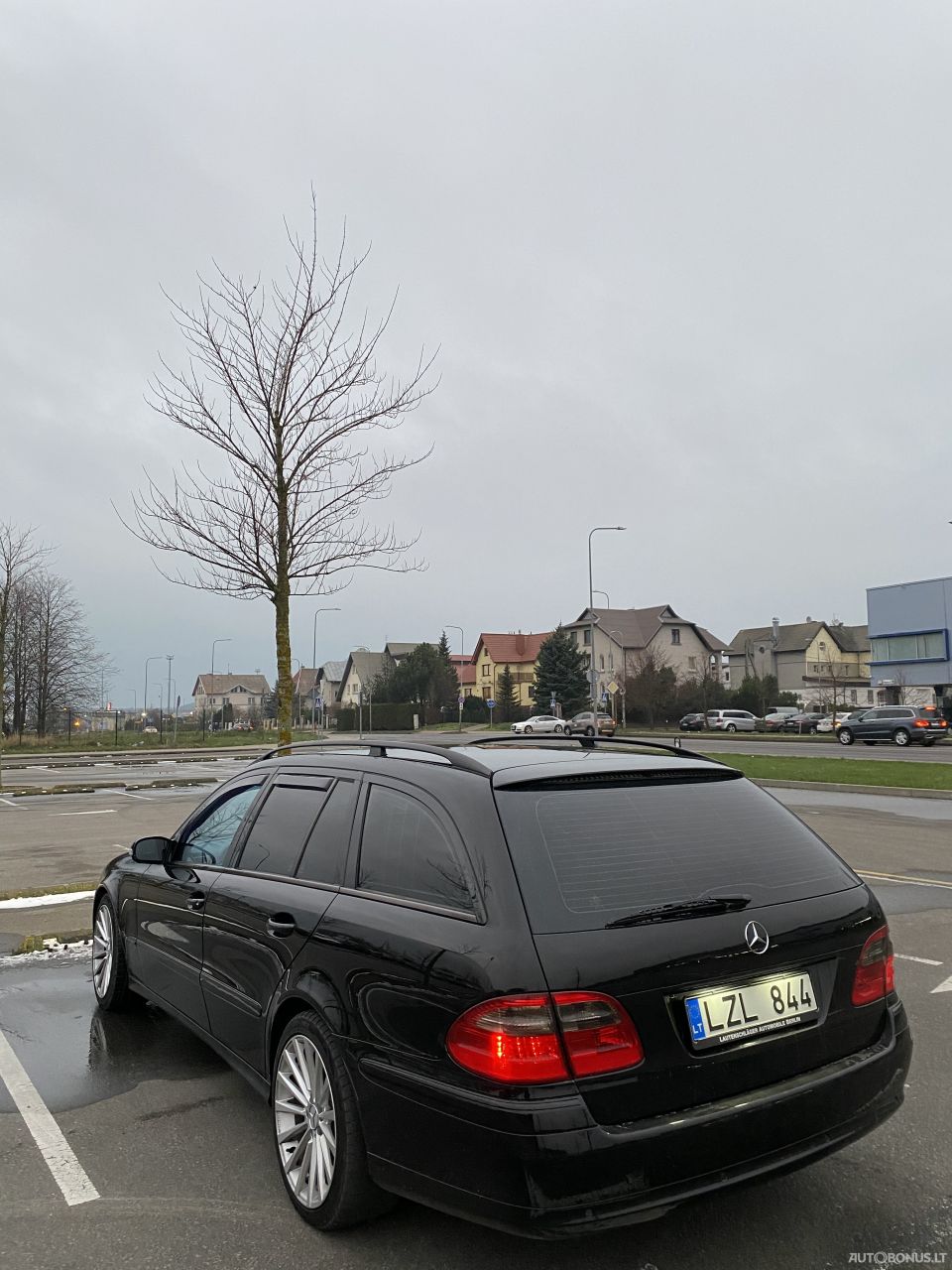 Mercedes-Benz E320 | 5