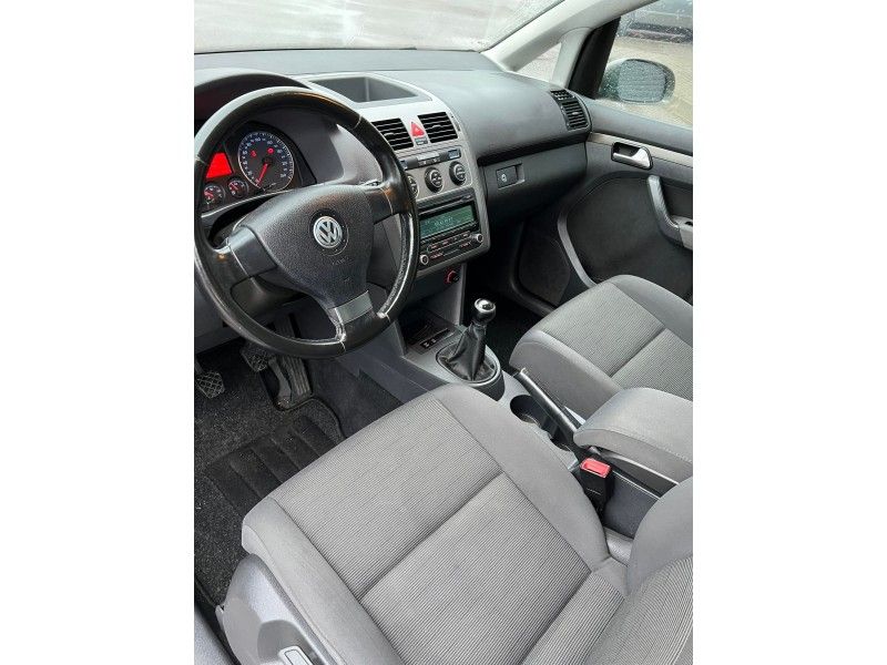 Volkswagen Touran | 4