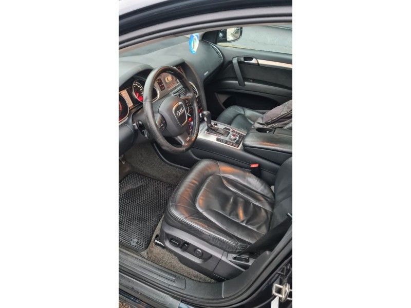 Audi Q7 | 5