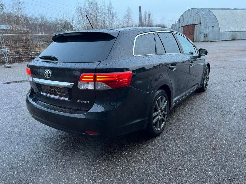 Toyota Avensis | 1