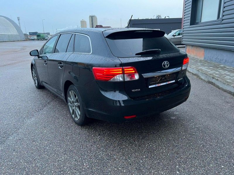 Toyota Avensis | 4