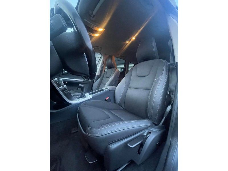 Volvo XC60 | 10