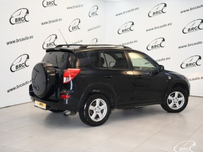 Toyota RAV4 | 1