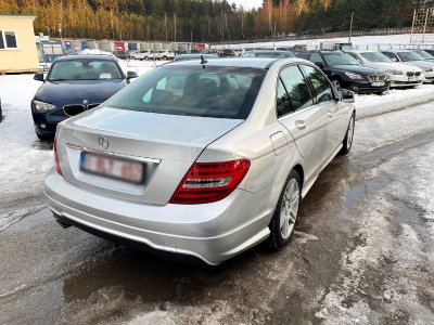 Mercedes-Benz C220 | 3