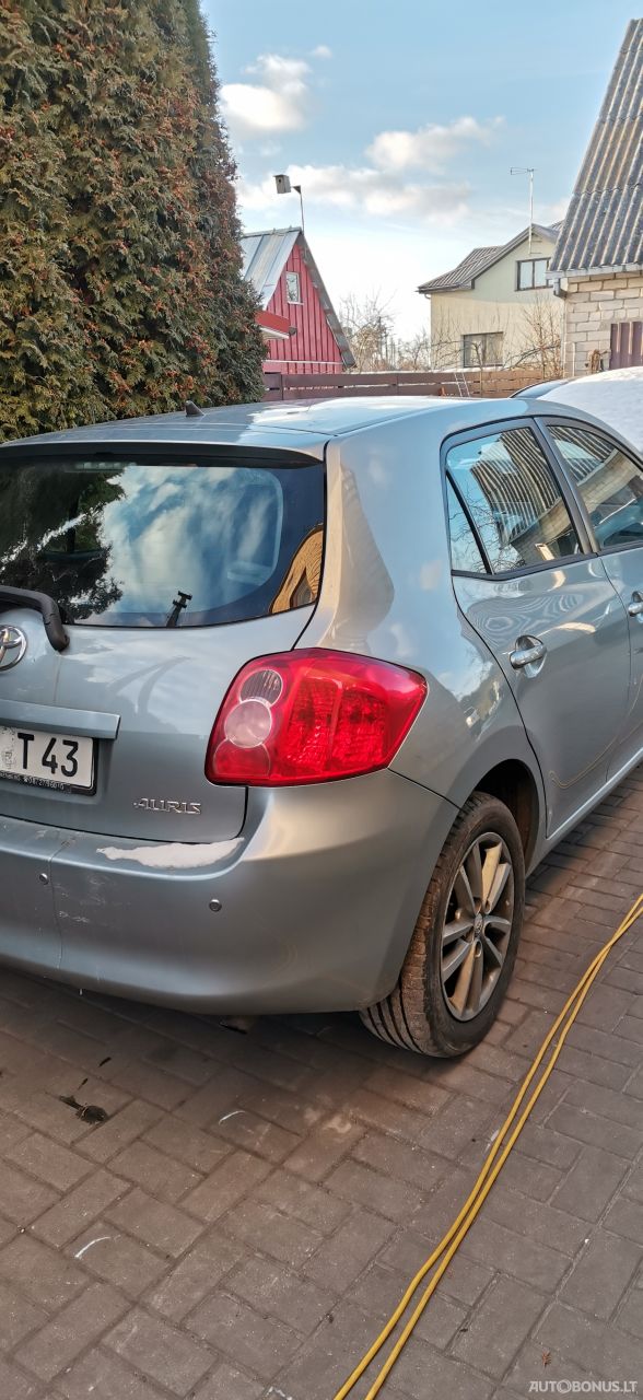 Toyota Auris | 3