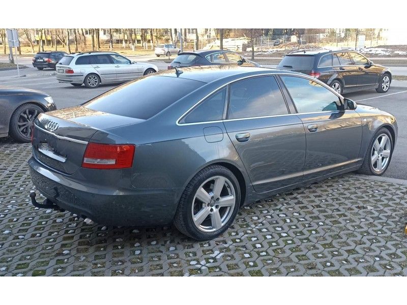 Audi A6 | 4