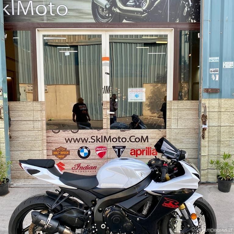 Suzuki GSX-R, Super bike | 2