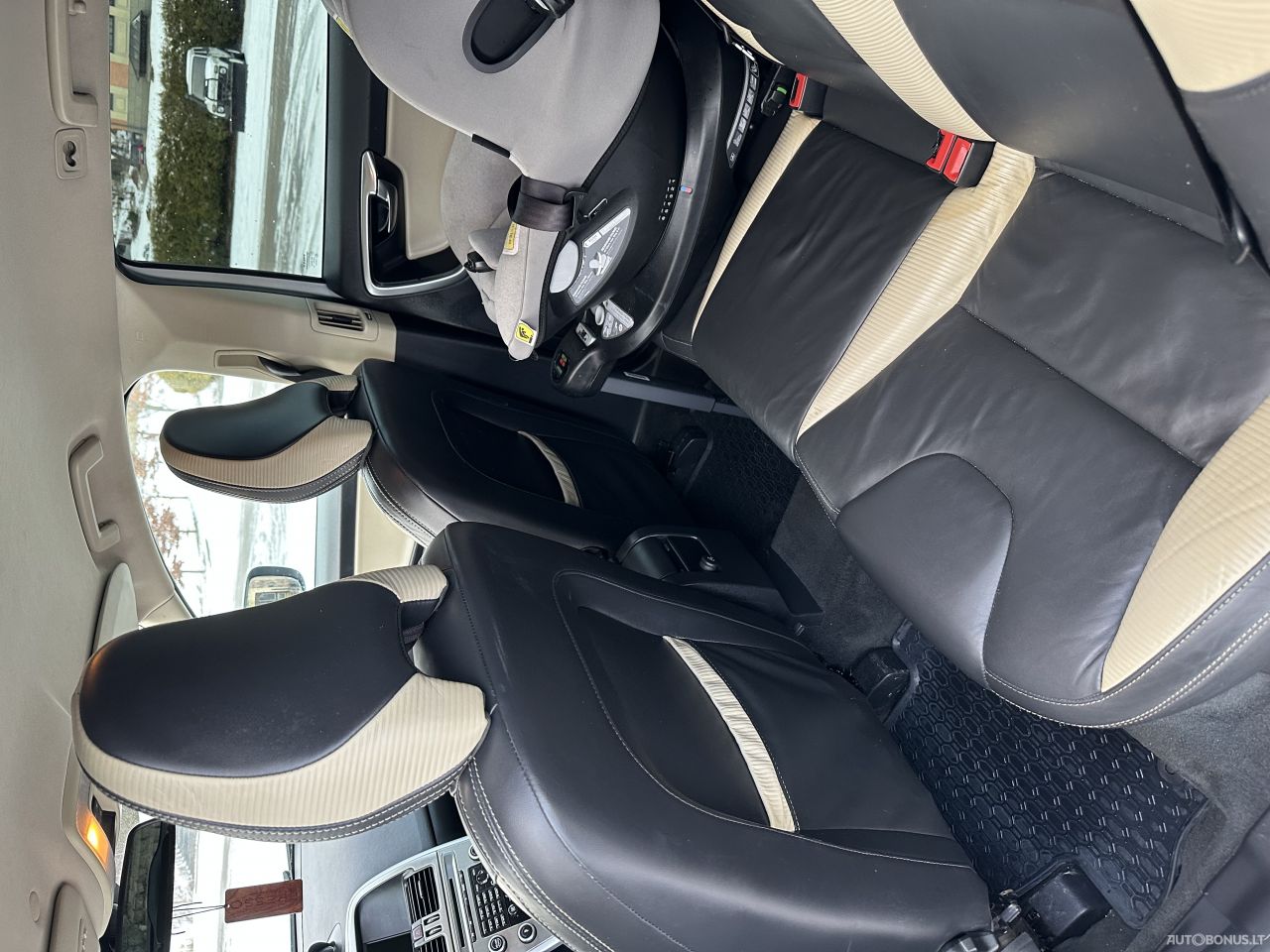 Volvo XC60 | 15