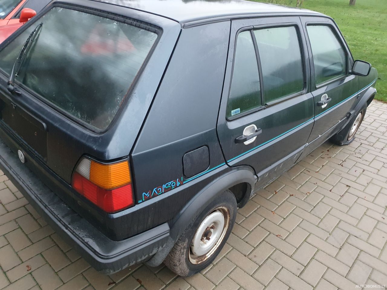 Volkswagen Golf | 1