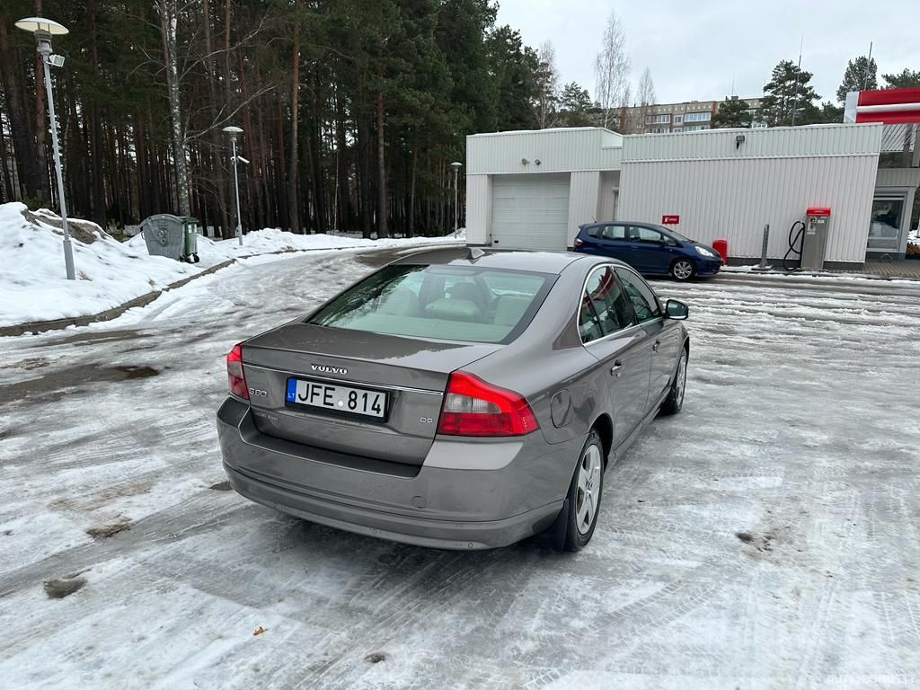 Volvo S80 | 4