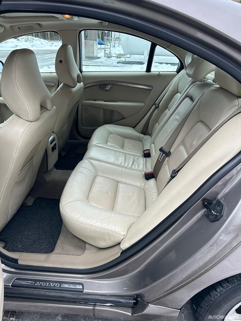 Volvo S80 | 8