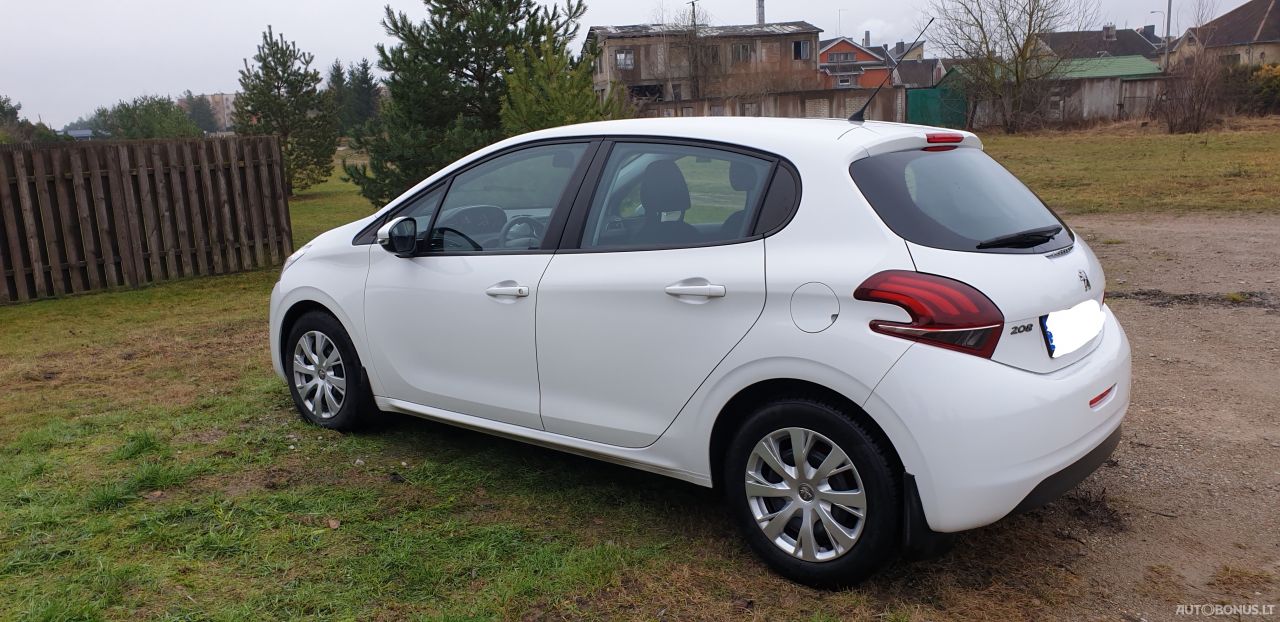 Peugeot 208 | 1