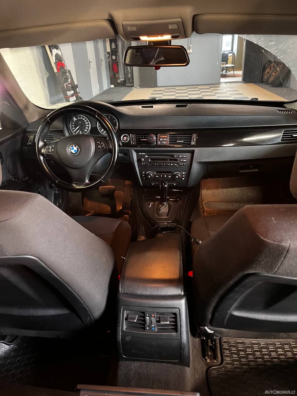 BMW 330 | 2