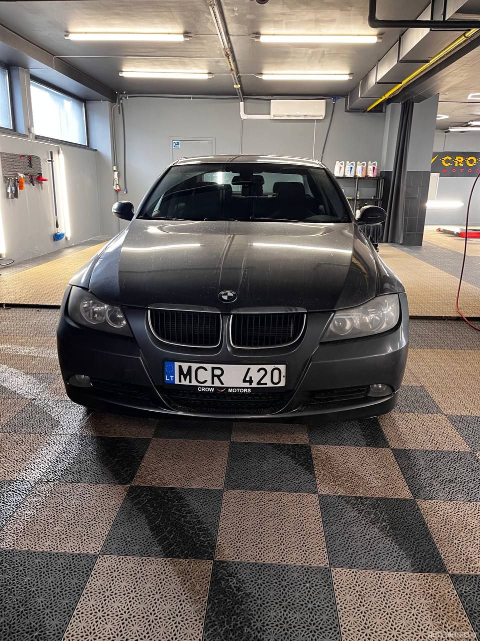 BMW 330 | 4