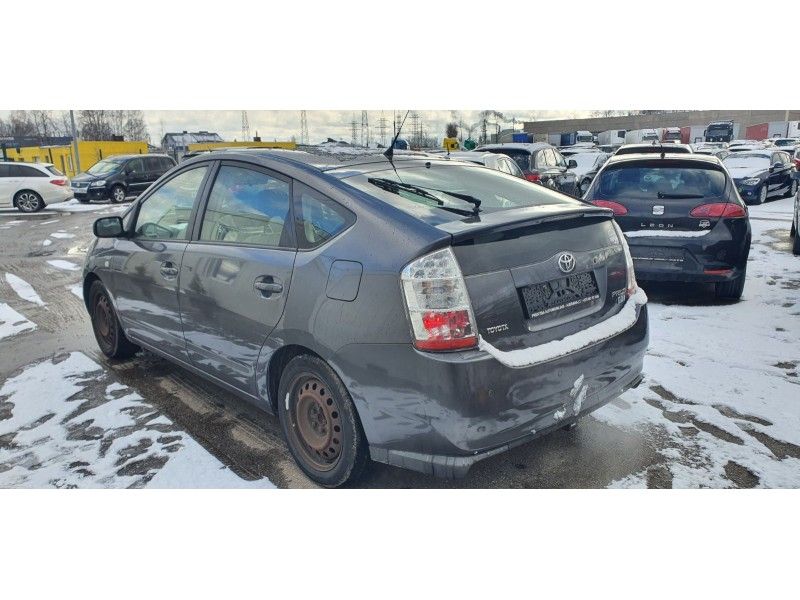 Toyota Prius | 2