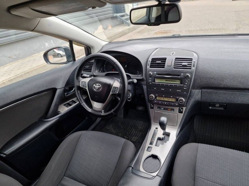 Toyota Avensis | 4