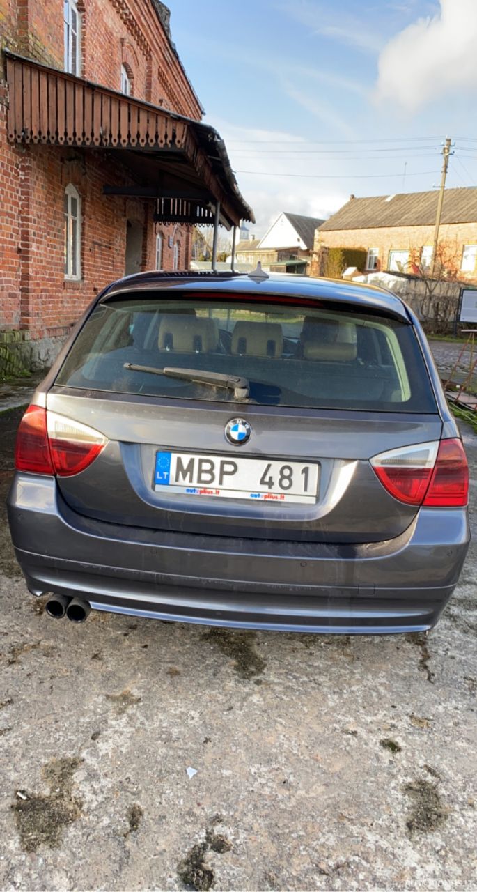 BMW 330 | 2