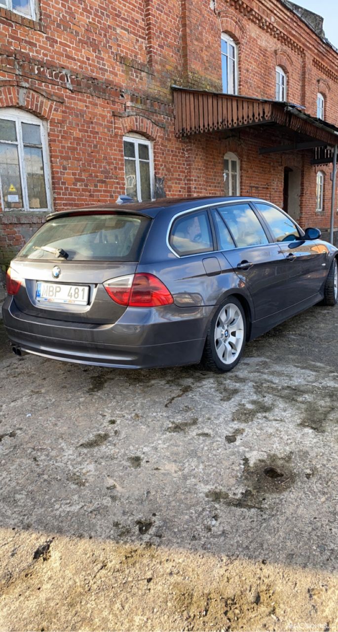 BMW 330 | 5