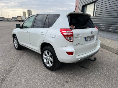 Toyota RAV4 | 1