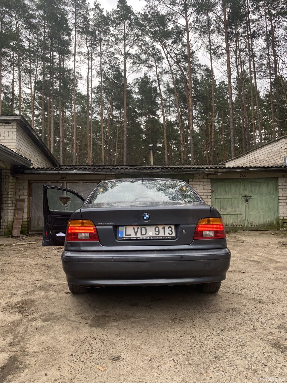 BMW 530 | 4