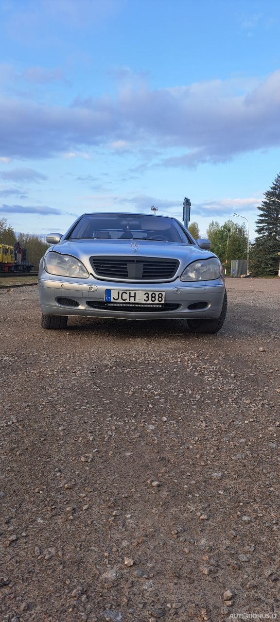 Mercedes-Benz S320 | 1