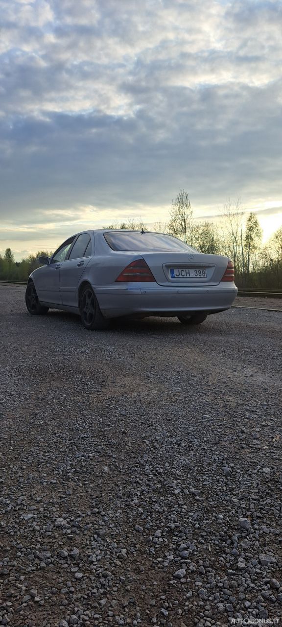 Mercedes-Benz S320 | 3