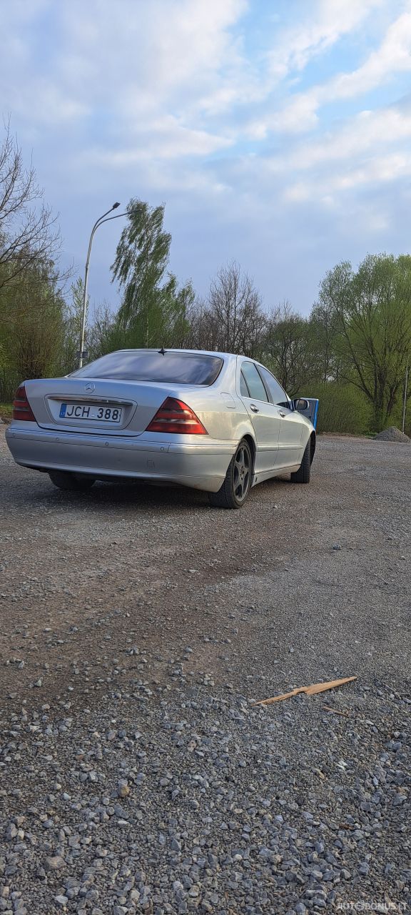 Mercedes-Benz S320 | 4