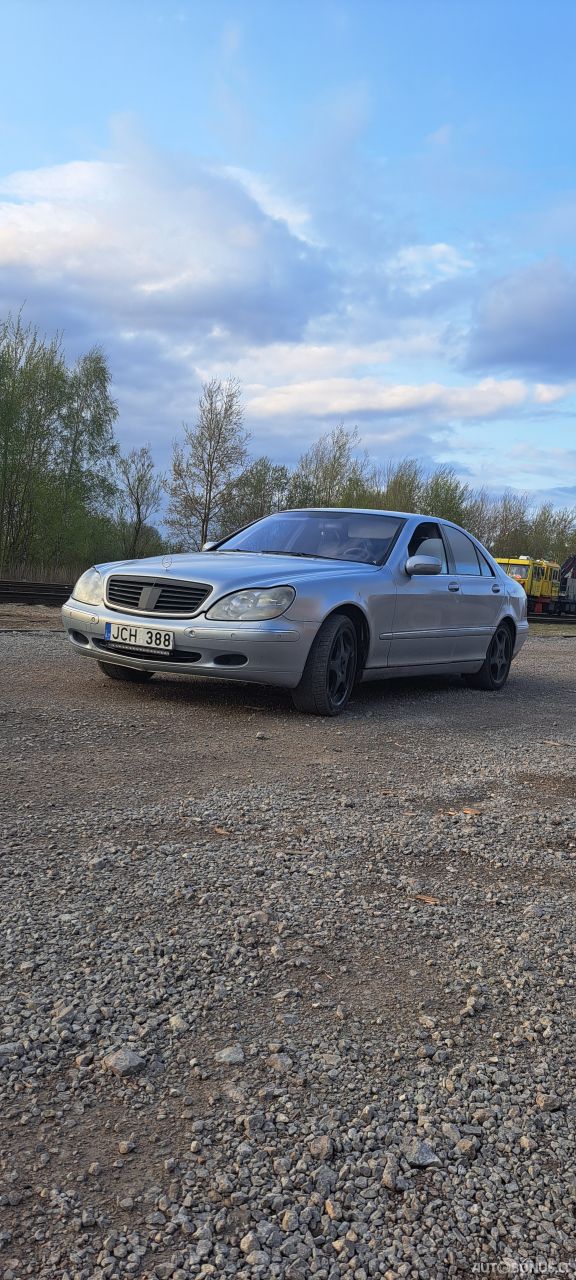 Mercedes-Benz S320 | 5