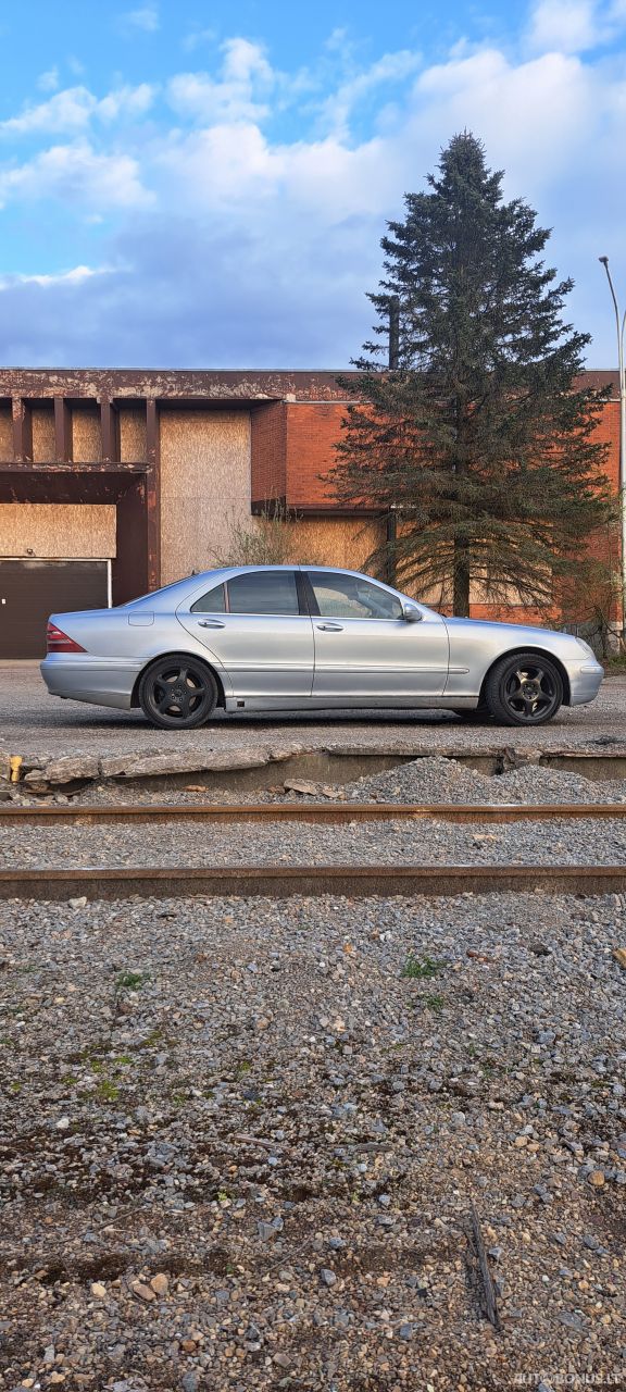 Mercedes-Benz S320 | 6