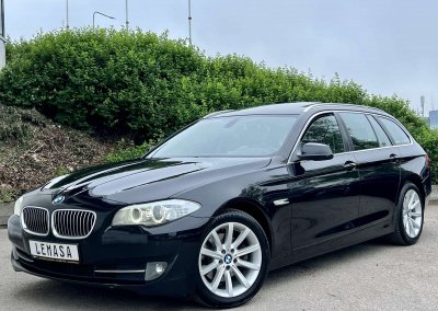 BMW 520, universalas