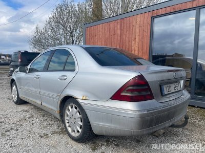 Mercedes-Benz C220 | 2