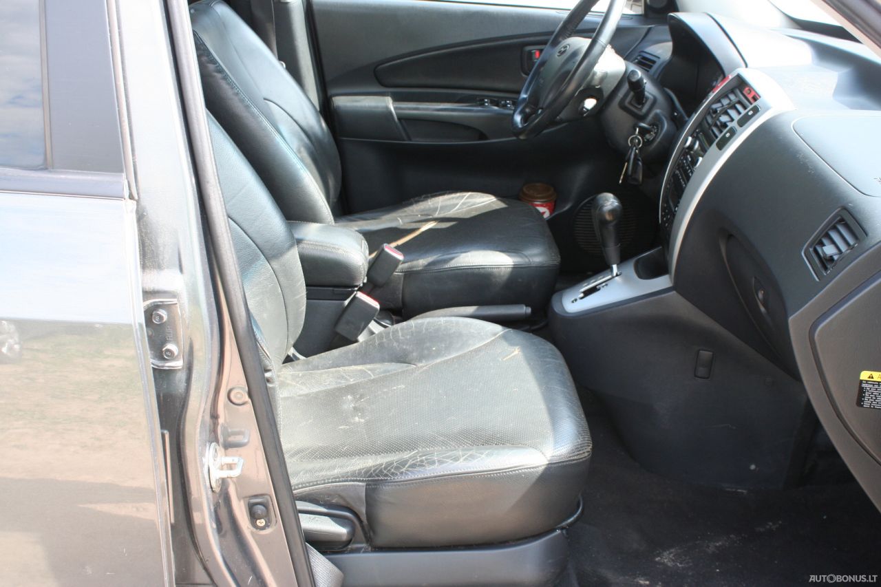 Hyundai Tucson | 12