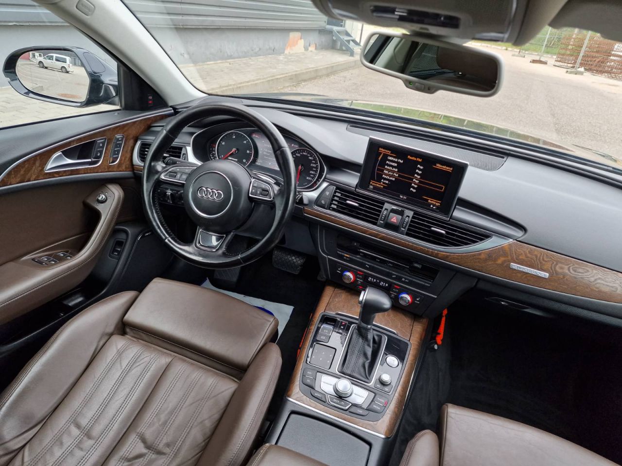 Audi A6 | 4