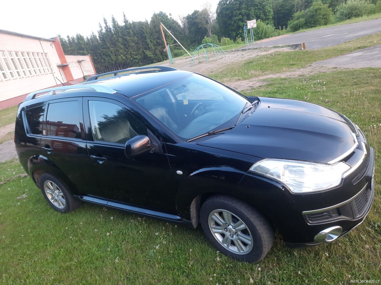 Citroen C-Crosser  | 3