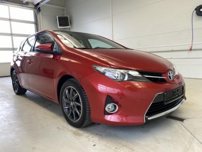 Toyota Auris | 1