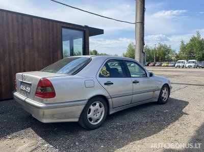 Mercedes-Benz C220 | 2