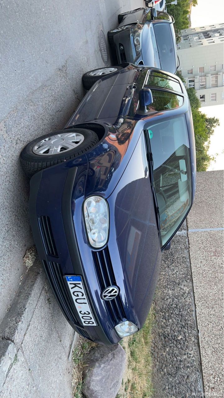 Volkswagen Golf | 3