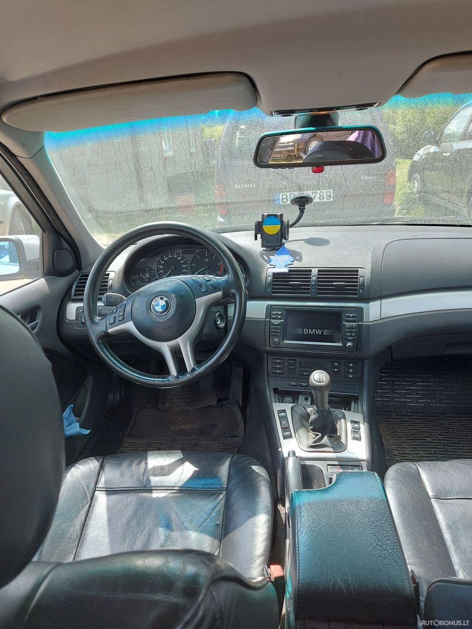BMW 330 | 8