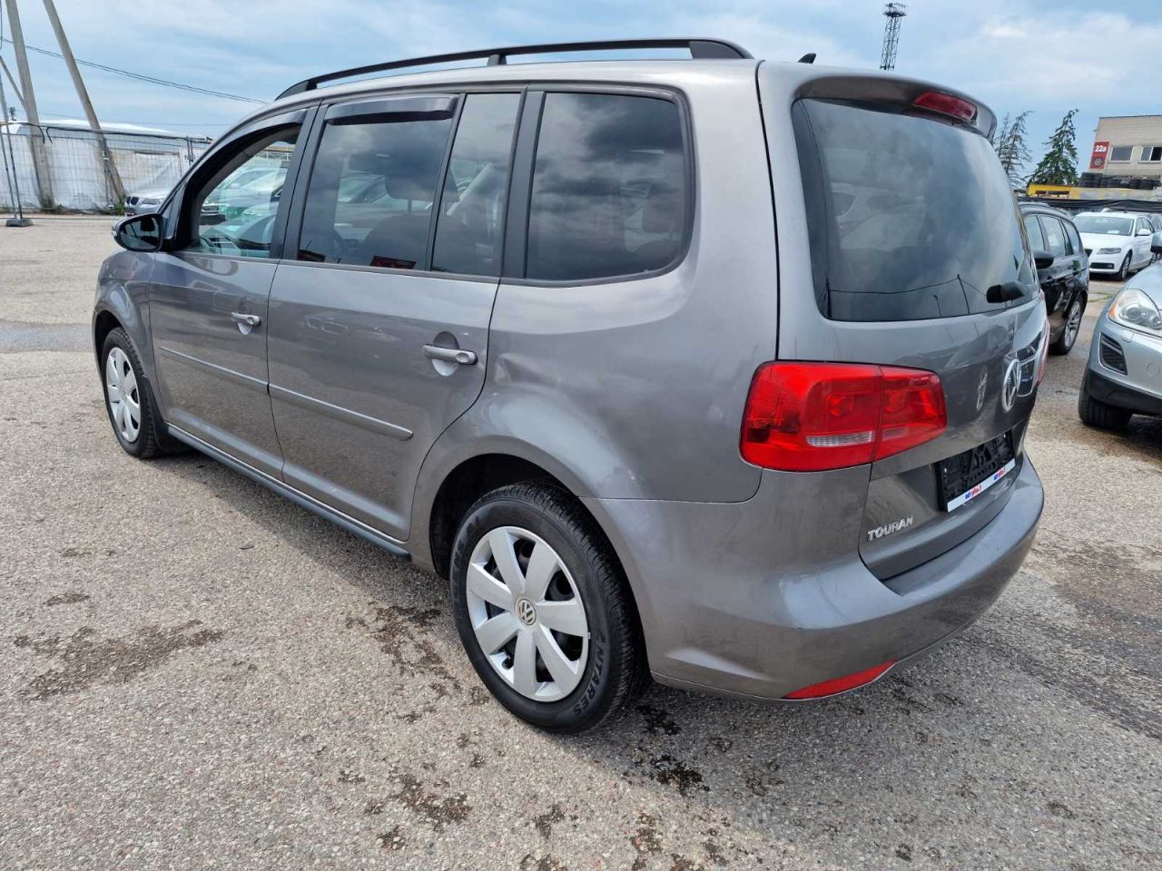 Volkswagen Touran | 1