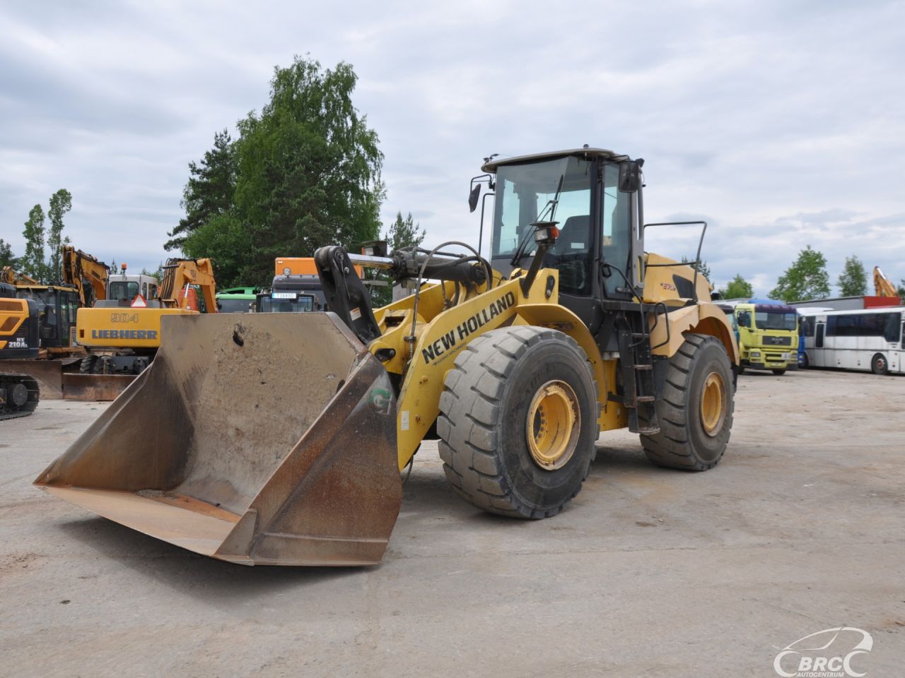 New Holland W270B, Frontal loader