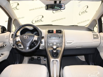 Toyota Auris | 2