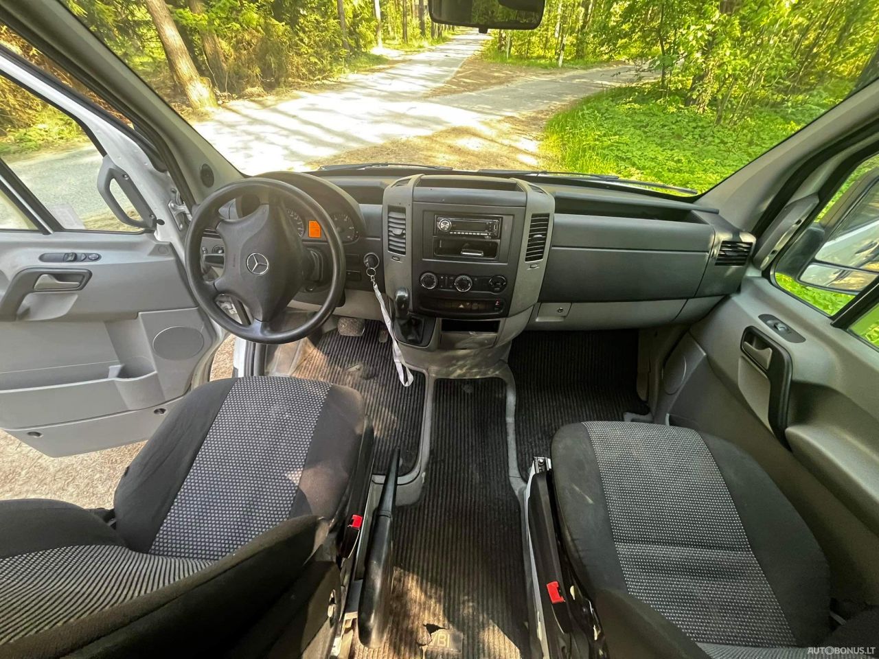 Mercedes-Benz Sprinter | 8