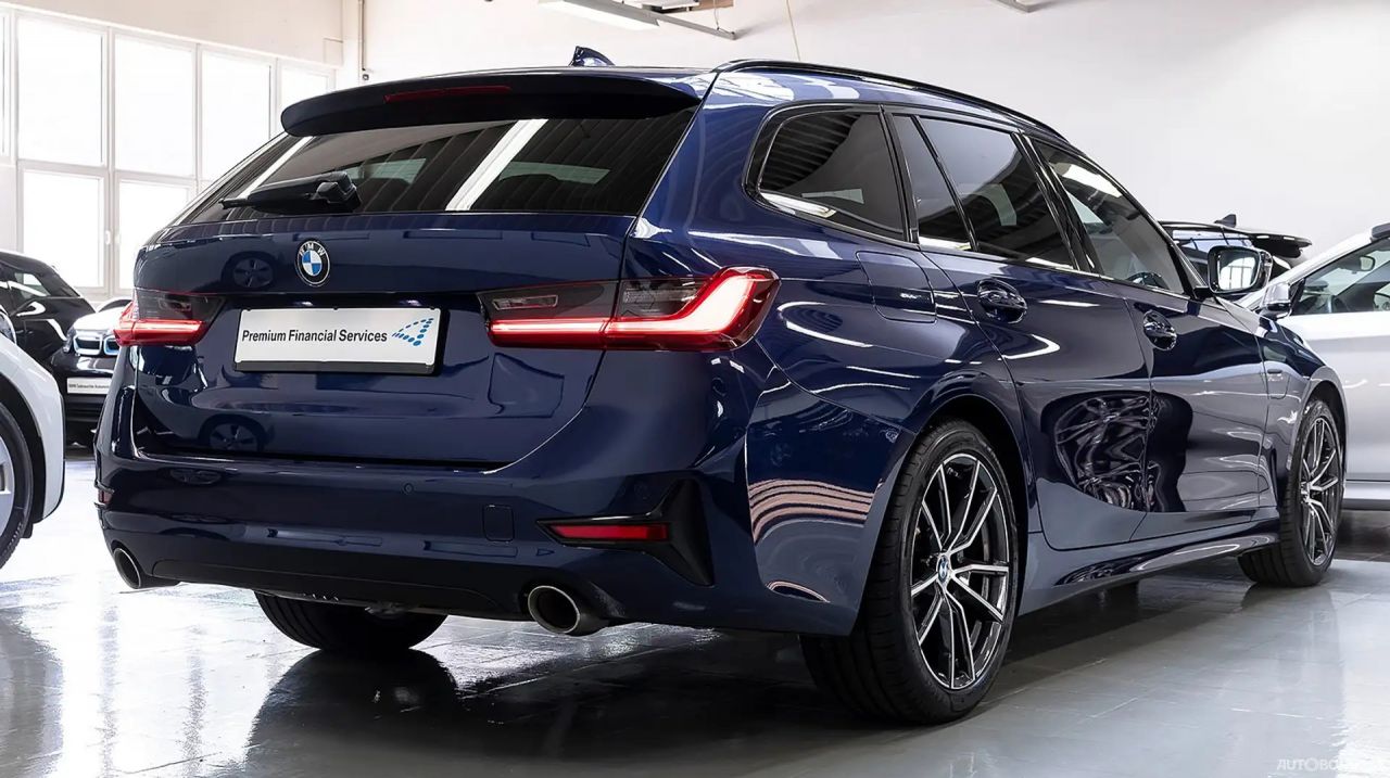 BMW 330 | 2