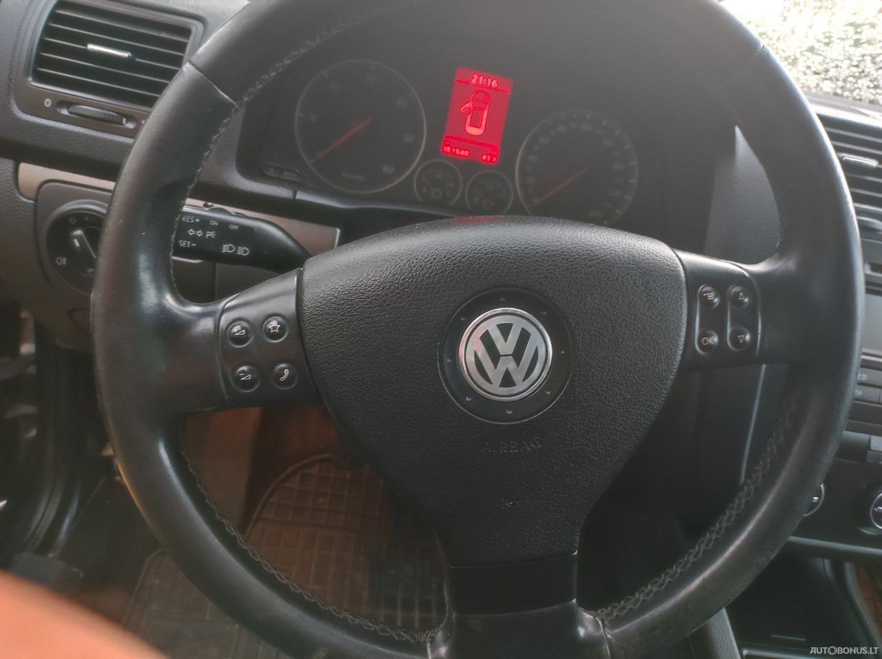 Volkswagen Golf | 5