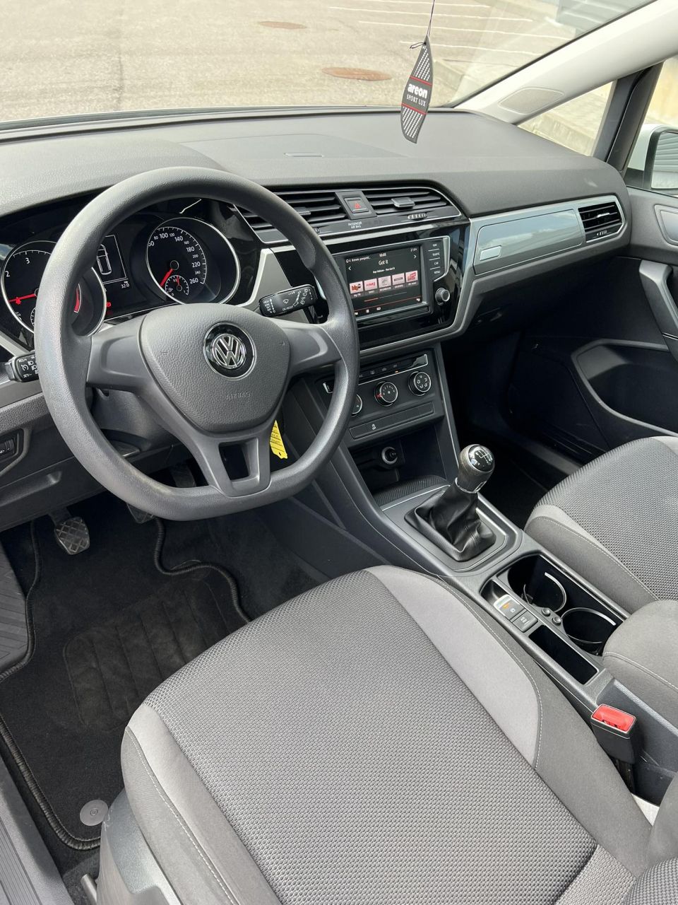 Volkswagen Touran | 5