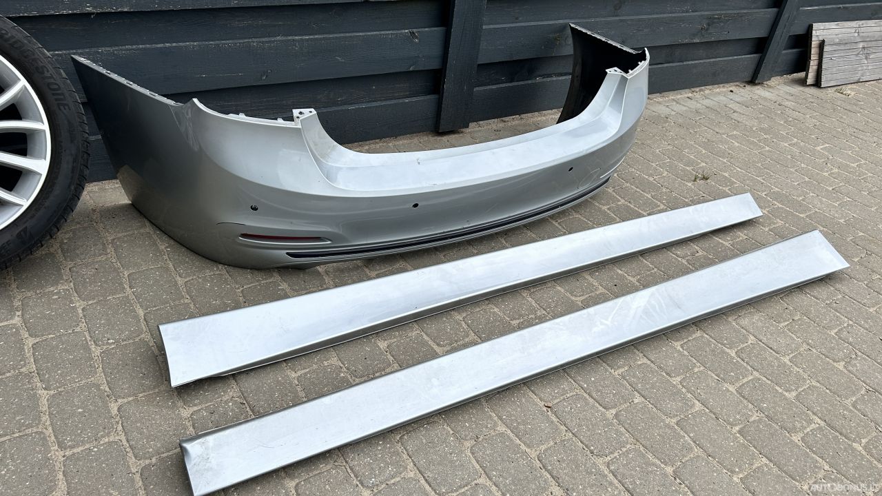 BMW 3 serija, Sedanas | 1