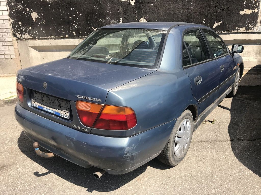 Mitsubishi, Sedanas | 2