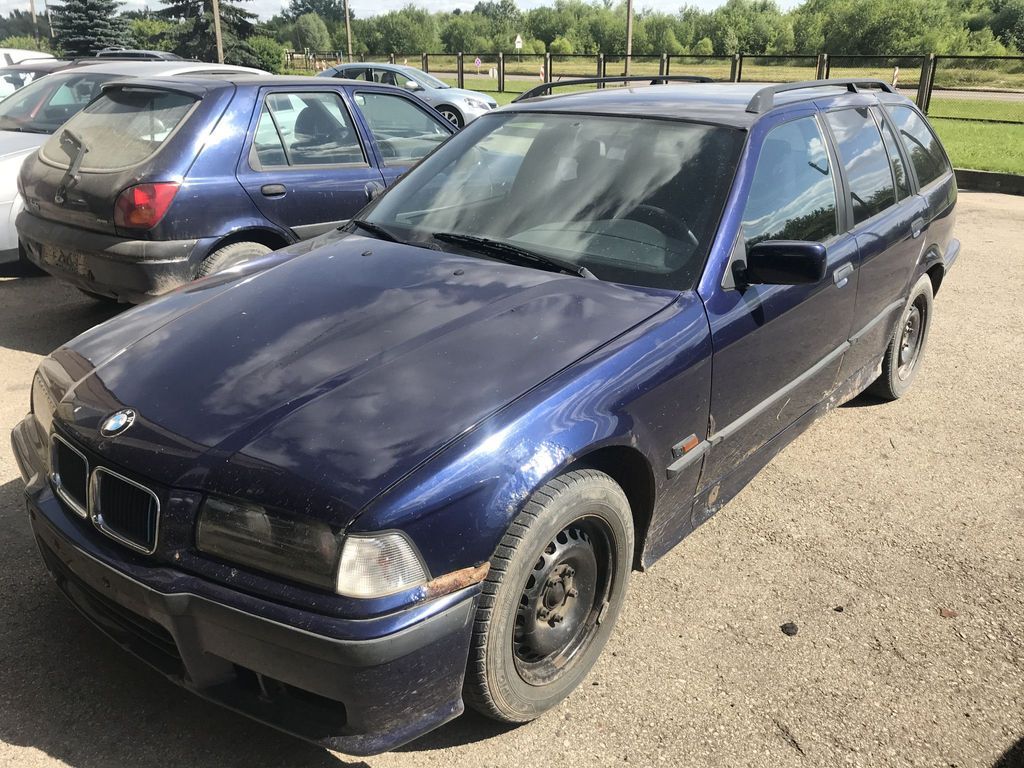 BMW, Universalas | 3