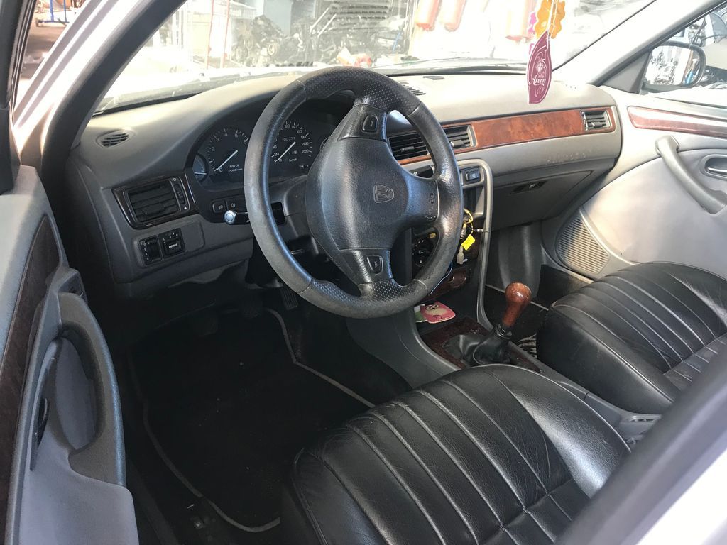 Rover, Saloon | 3