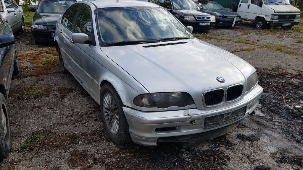 BMW, Sedanas